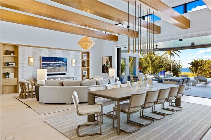 A large dining area surrounded by beauty with breathtaking views of the Gulf waters