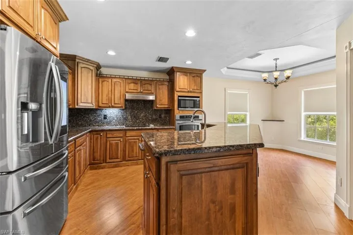 710 16th Ave Nw, Naples, Florida 34120