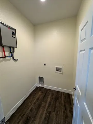 8036 Buttercup Cir, Labelle, Florida 33935