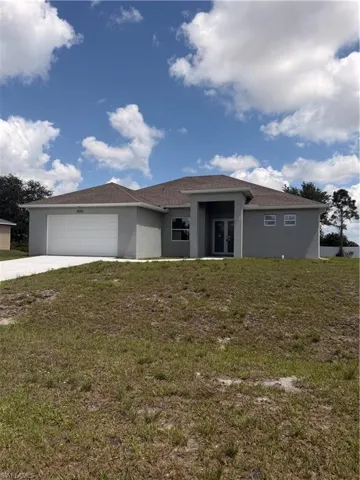 2500 33rd St Sw, Lehigh Acres, Florida 33976