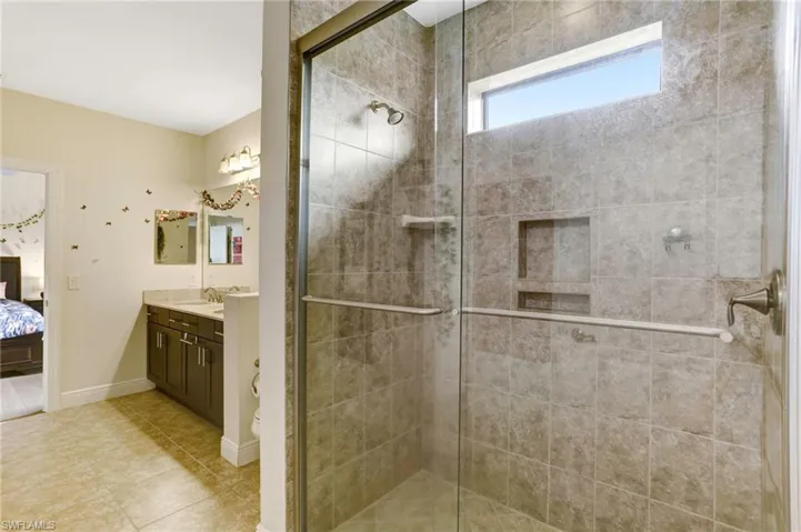 One of the 4 upstairs bedrooms
