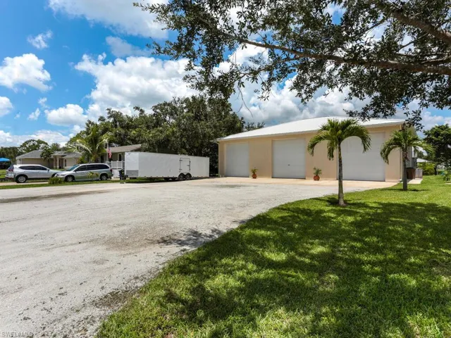 3306 24th ST SW, LEHIGH ACRES FL 33976