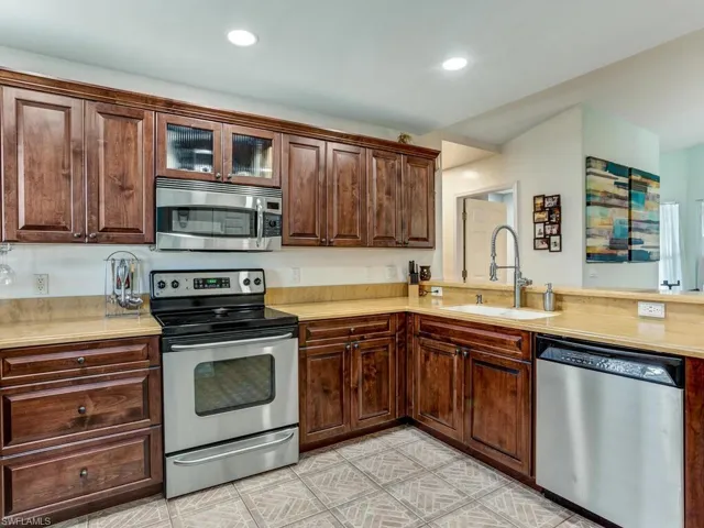 3306 24th ST SW, LEHIGH ACRES FL 33976