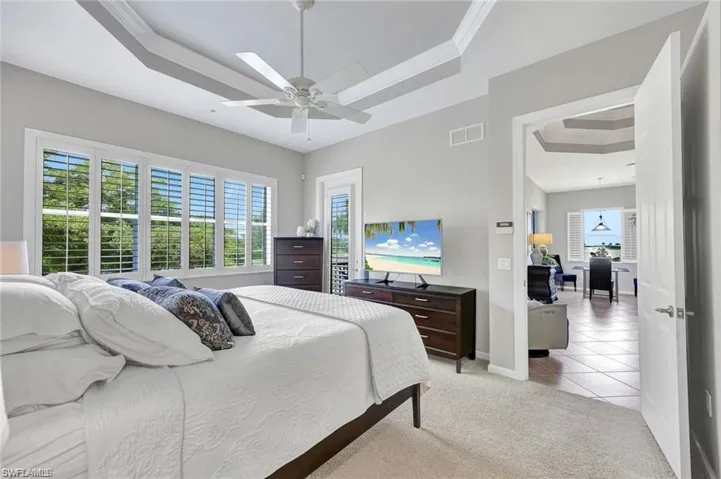 8723 Coastline Ct 202, Naples, Florida 34120
