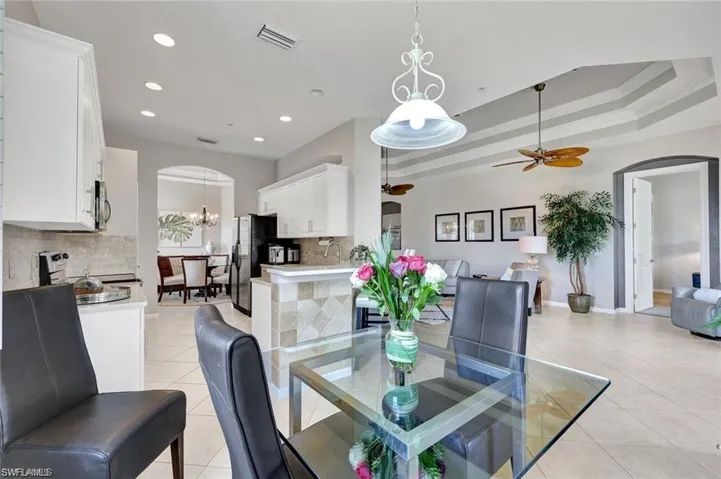 8723 Coastline Ct 202, Naples, Florida 34120