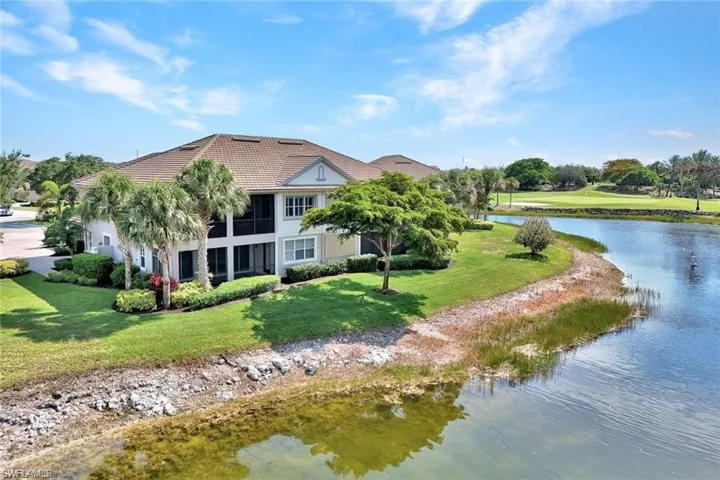 8723 Coastline Ct 202, Naples, Florida 34120