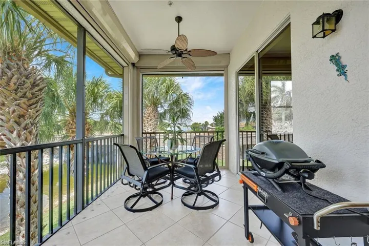 8723 Coastline Ct 202, Naples, Florida 34120
