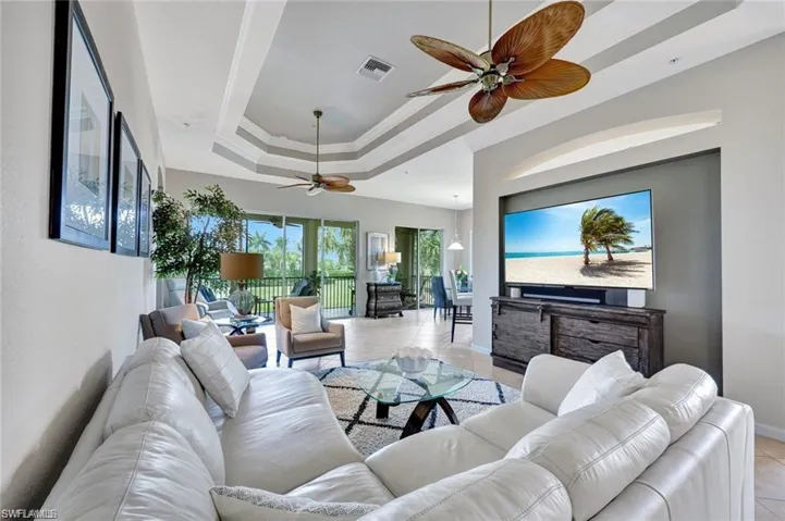 8723 Coastline Ct 202, Naples, Florida 34120