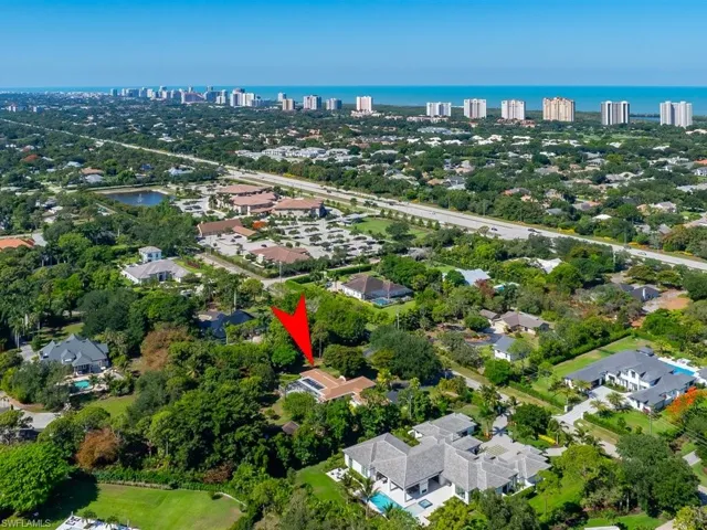 610  West  ST, Naples, FL 34108