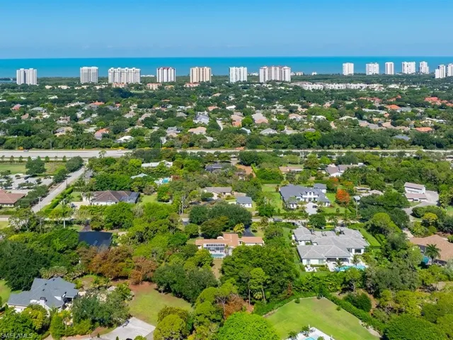 610  West  ST, Naples, FL 34108