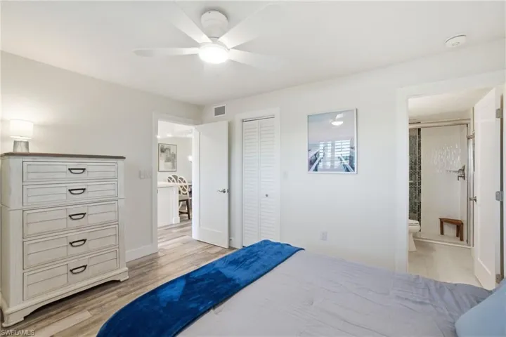 Guest Bedroom with Ensuite Bathroom & Walk-in Closet