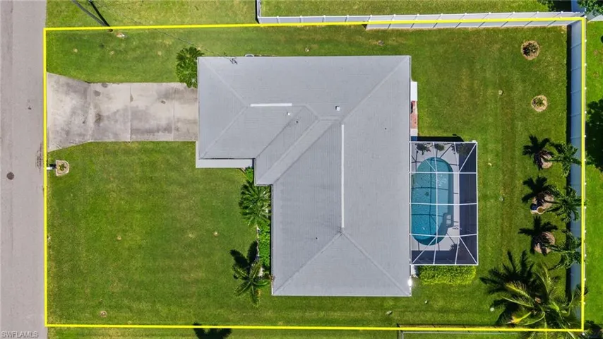 1418 SE 18th  ST, Cape Coral, FL 33990