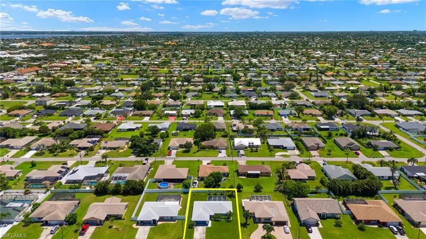 1418 SE 18th  ST, Cape Coral, FL 33990
