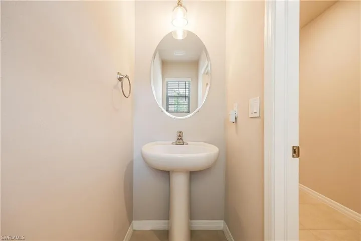 15433  Wildflower  CIR, Naples, FL 34119