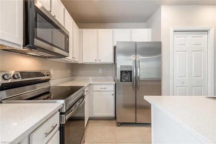 15433  Wildflower  CIR, Naples, FL 34119