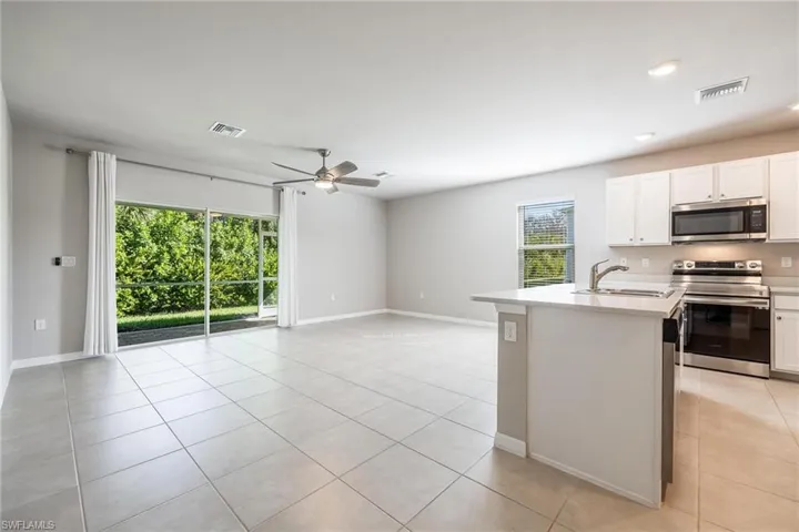 15433  Wildflower  CIR, Naples, FL 34119