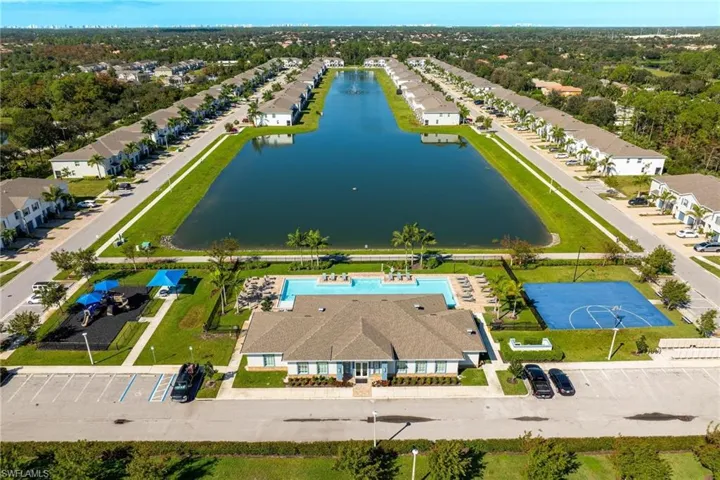 15433  Wildflower  CIR, Naples, FL 34119