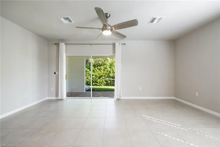 15433  Wildflower  CIR, Naples, FL 34119