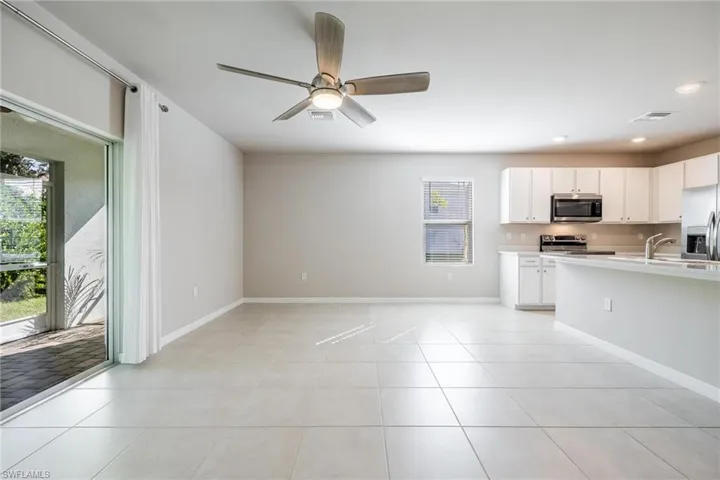 15433  Wildflower  CIR, Naples, FL 34119
