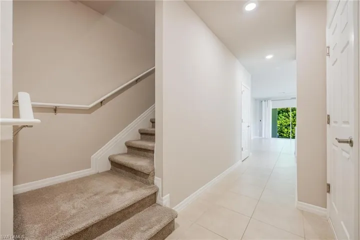 15433  Wildflower  CIR, Naples, FL 34119