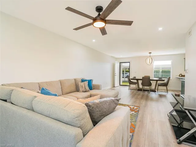 4126  Belair  LN, Naples, FL 34103