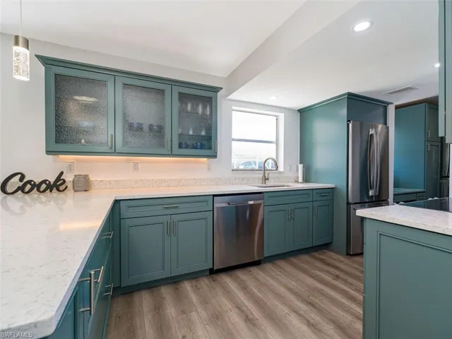 4126  Belair  LN, Naples, FL 34103