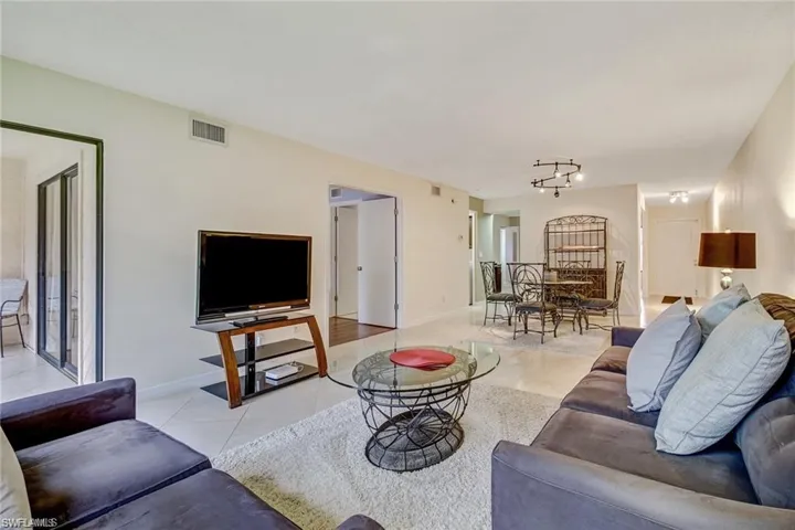 124 Cypress Way E E5, Naples, Florida 34110