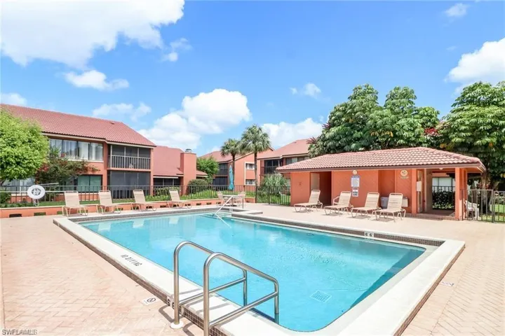 124 Cypress Way E E5, Naples, Florida 34110