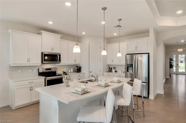 417  Grace Bay  LN, Naples, FL 34114