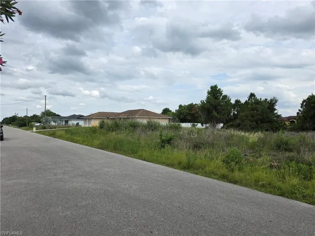 4011 3rd St Sw, Lehigh Acres, Florida 33976