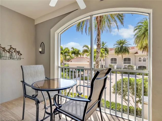Screened Lanai with Plank Tile Flooring & Ceiling Fan