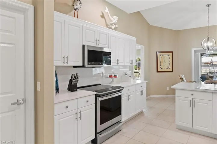 2535 Sw 28th Ave, Cape Coral, Florida 33914