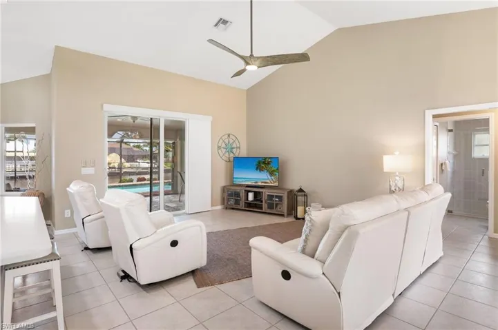 2535 Sw 28th Ave, Cape Coral, Florida 33914