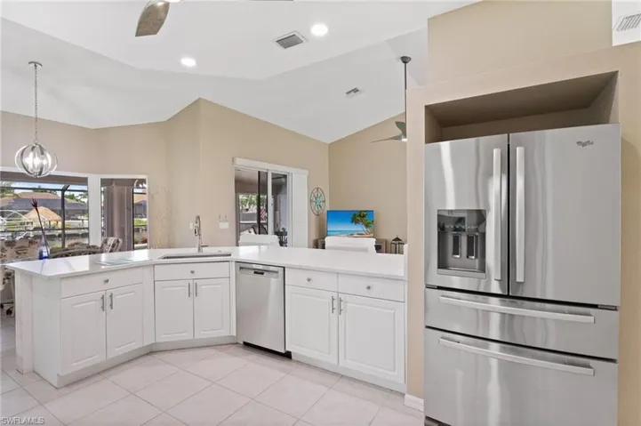 2535 Sw 28th Ave, Cape Coral, Florida 33914