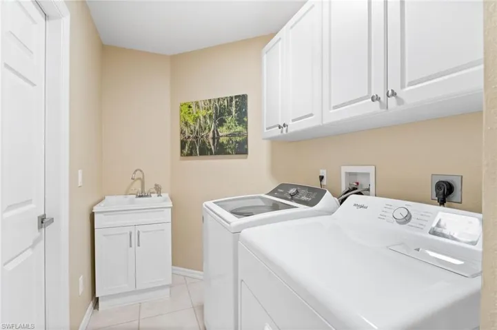 2535 Sw 28th Ave, Cape Coral, Florida 33914