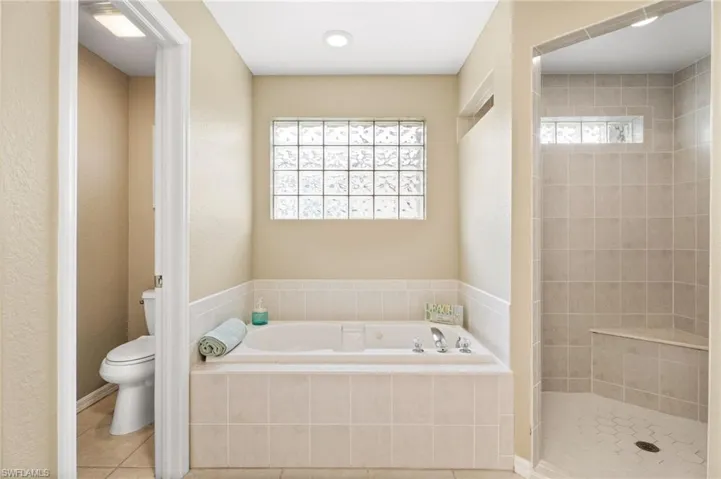 2535 Sw 28th Ave, Cape Coral, Florida 33914