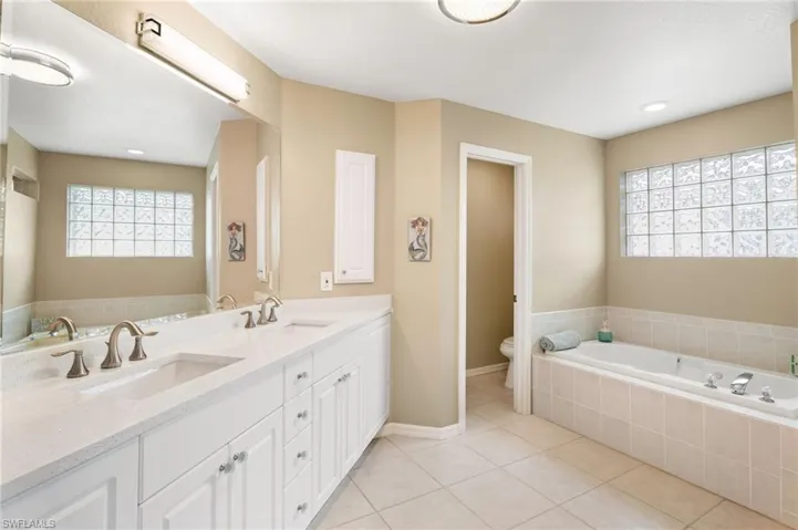2535 Sw 28th Ave, Cape Coral, Florida 33914