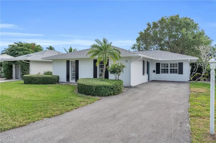 15  Crooked  LN, Naples, FL 34112
