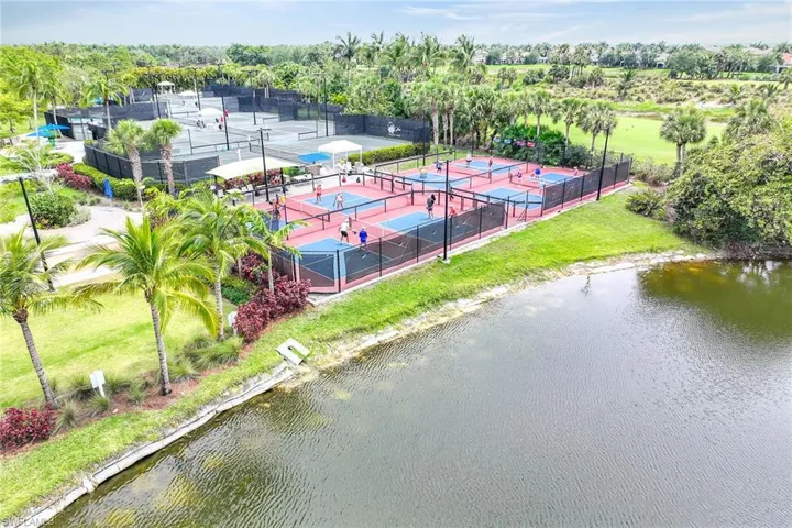 4685  Hawks Nest  WAY, Naples, FL 34135