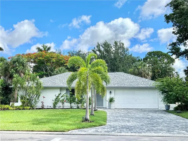 2499 River Reach Dr, Naples, Florida 34104