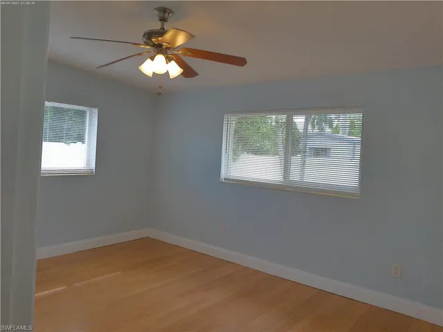 2nd bedroom vaulted ceiling