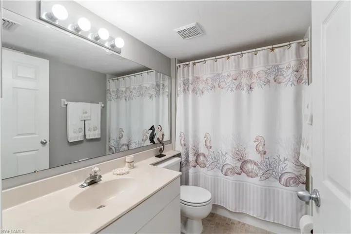 290  Naples Cove  DR, Naples, FL 34110