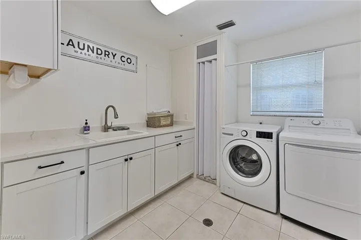200 Topanga Dr, Bonita Springs, Florida 34134