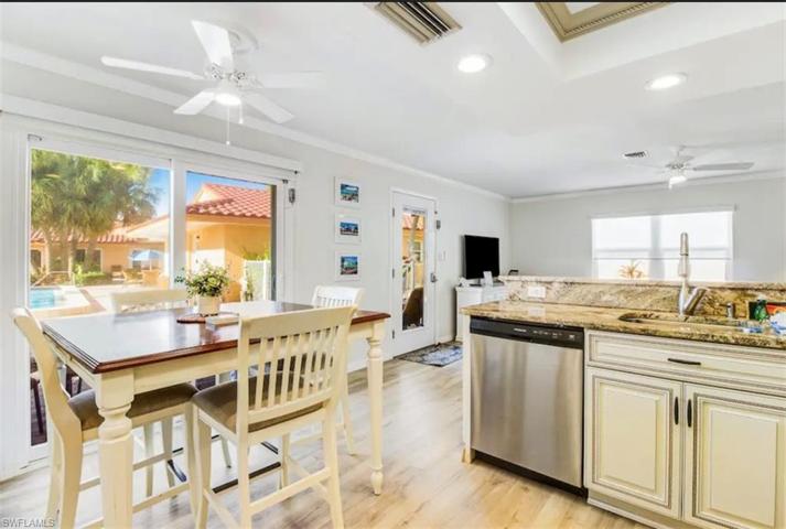 7103  Gulf  DR, HOLMES BEACH, FL 34217
