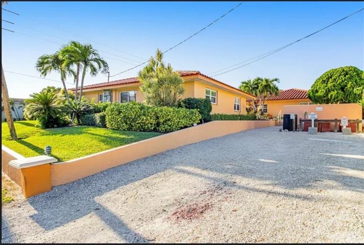 7103  Gulf  DR, HOLMES BEACH, FL 34217