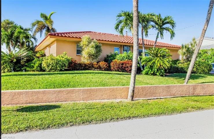 7103  Gulf  DR, HOLMES BEACH, FL 34217