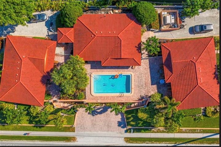 7103  Gulf  DR, HOLMES BEACH, FL 34217