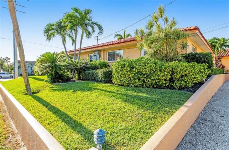 7103  Gulf  DR, HOLMES BEACH, FL 34217