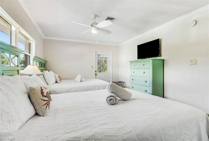 7103  Gulf  DR, HOLMES BEACH, FL 34217