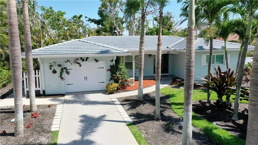 253 Bayshore Dr, Cape Coral, Florida 33904